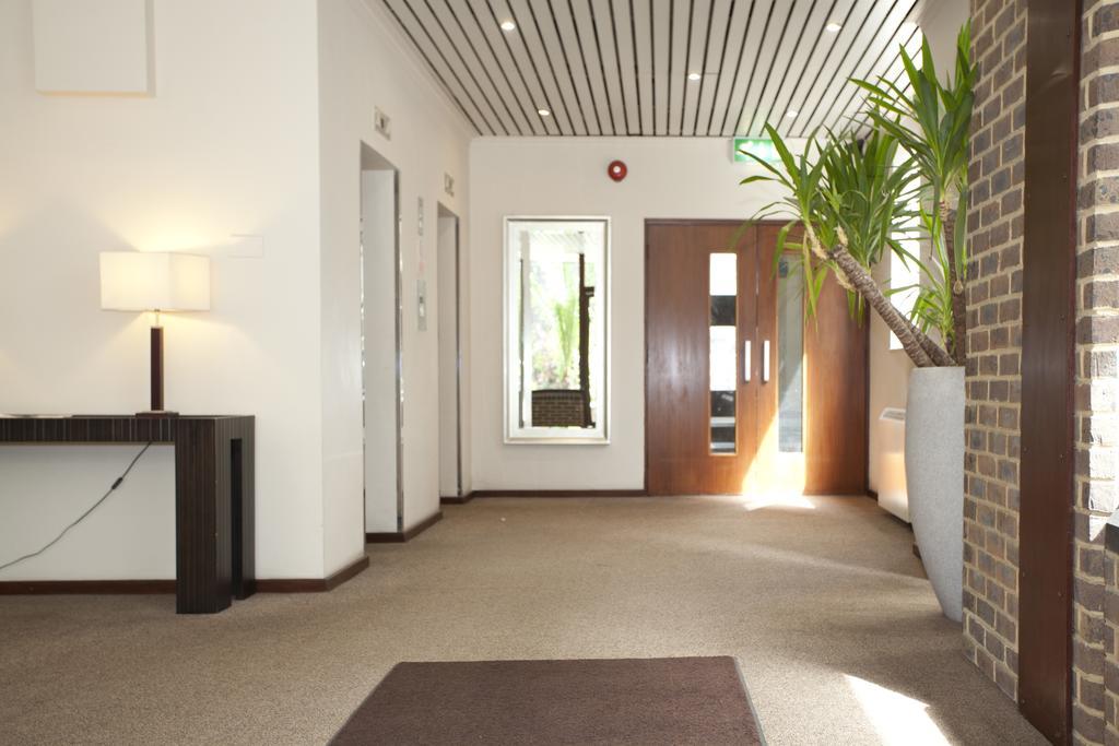 Tower Bridge Apartment Лондон Экстерьер фото